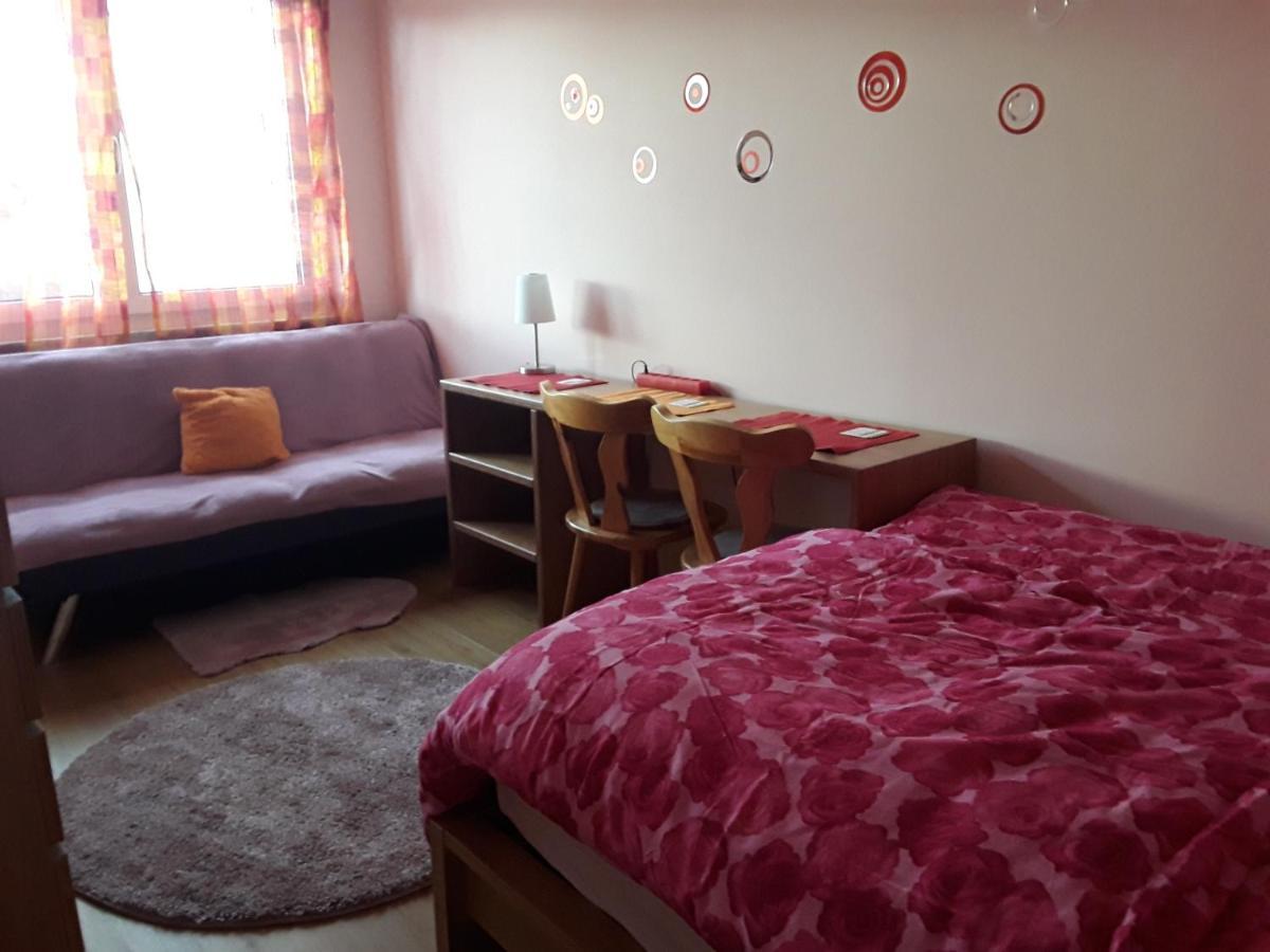 Gaestezimmer *